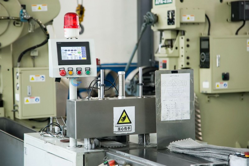 金屬規整填料精密切割機